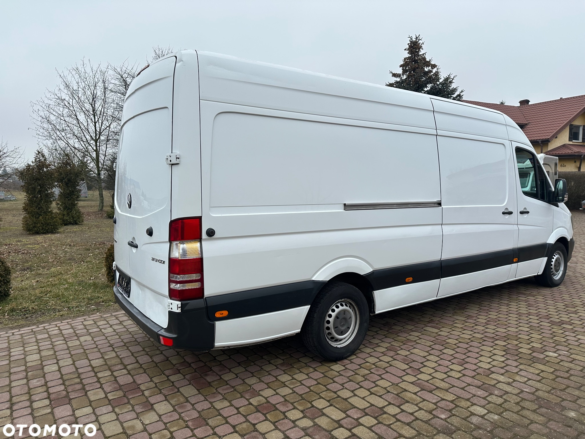 Mercedes-Benz SPRINTER - 4
