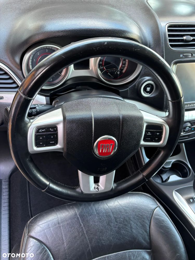 Fiat Freemont 2.0 Multijet Black Code AWD - 11