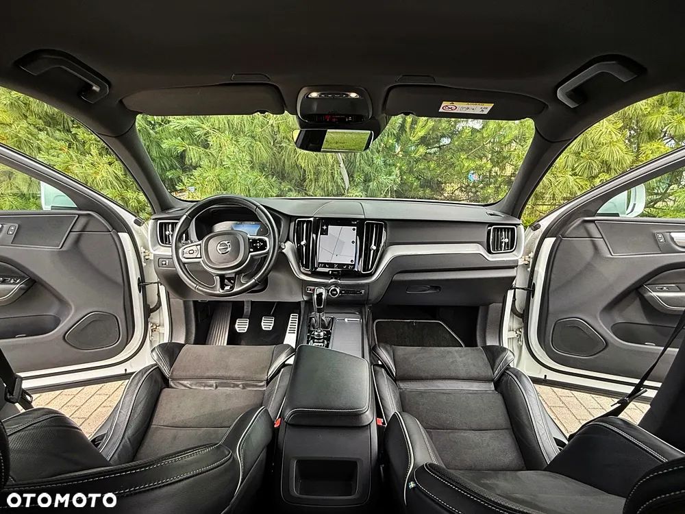 Volvo XC 60 D3 R-Design - 6