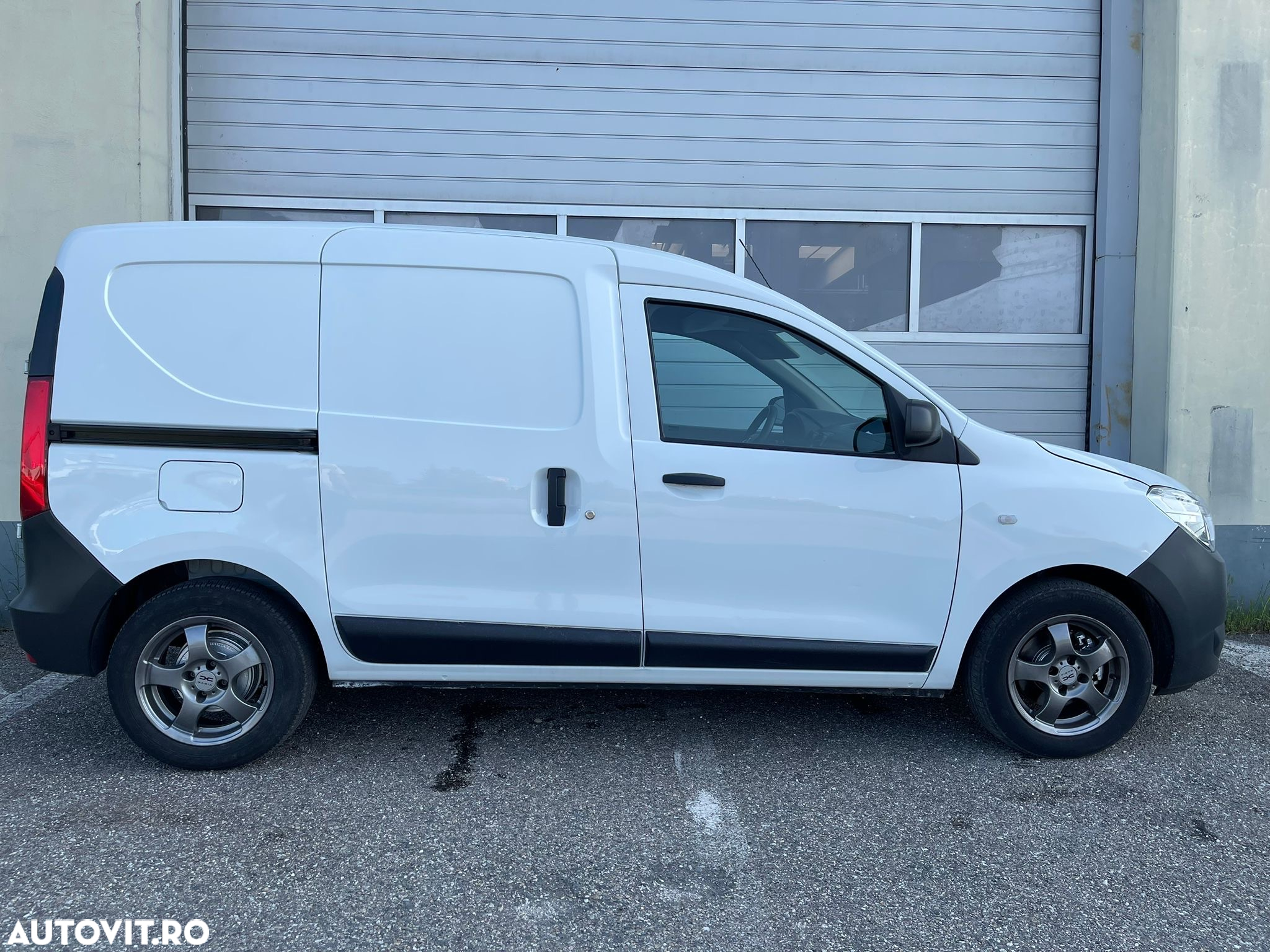 Dacia Dokker 1.5 Blue dCi Laureate - 4