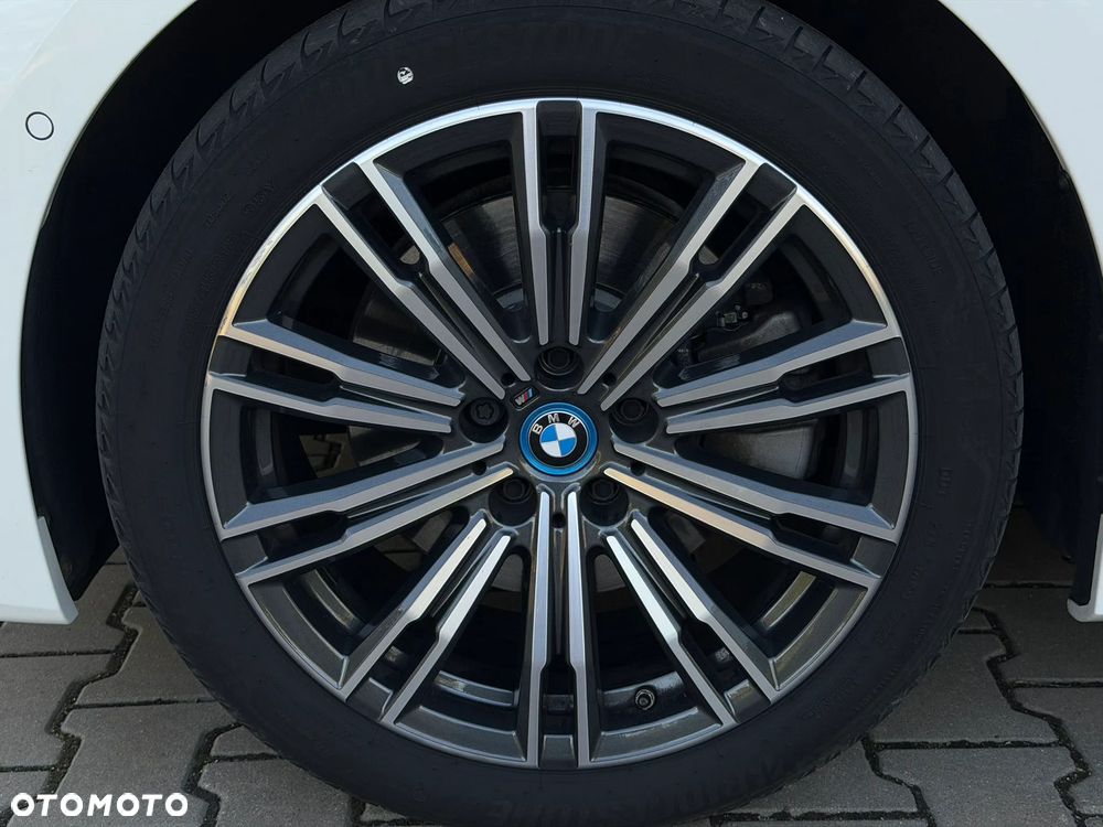 BMW Seria 3 320e M Sport - 40