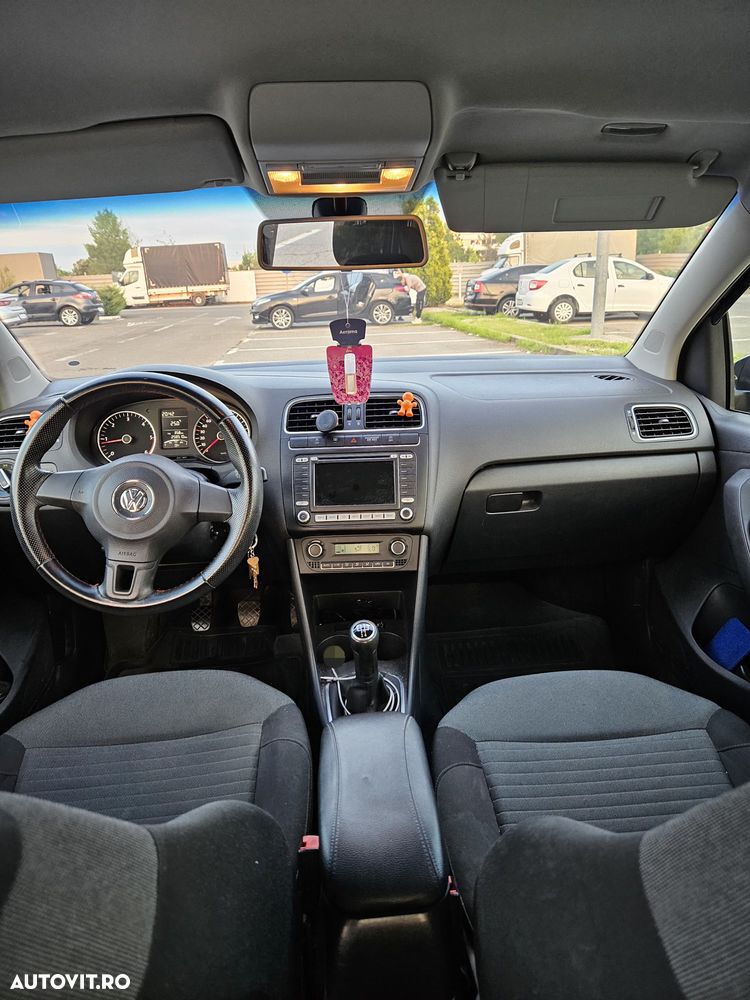 Volkswagen Polo 1.6 TDI Blue Motion Style - 8