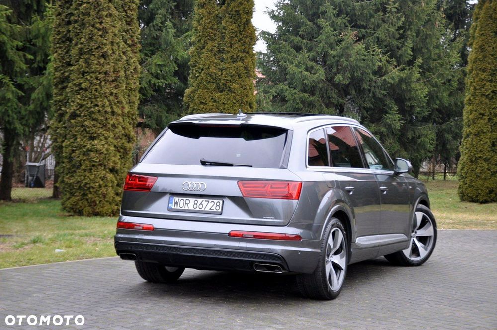 Audi Q7 - 6