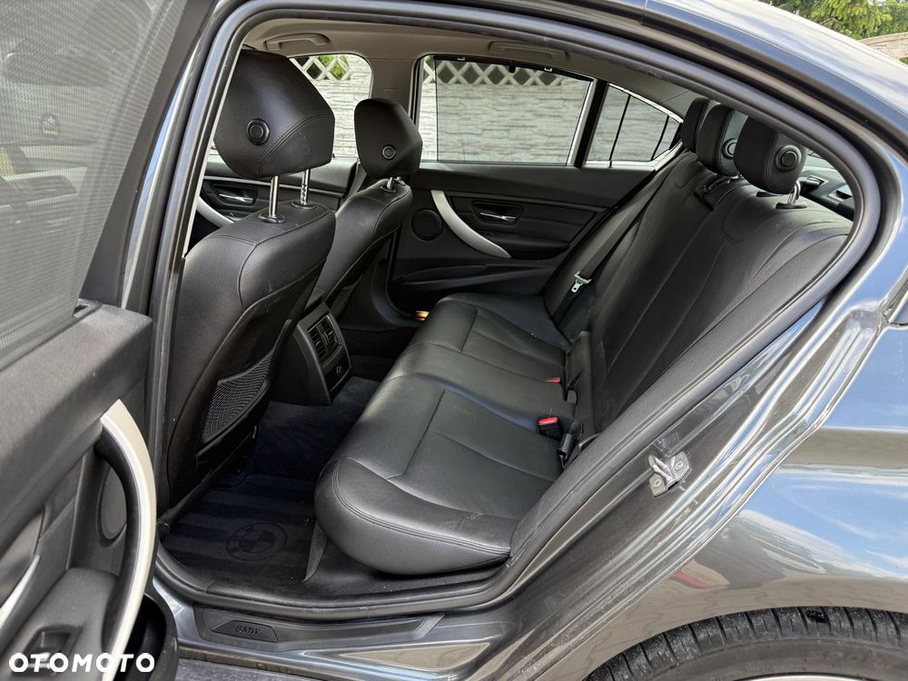BMW Seria 3 - 20