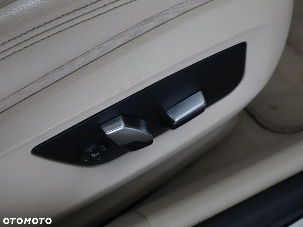BMW Seria 5 520d Luxury Line - 41
