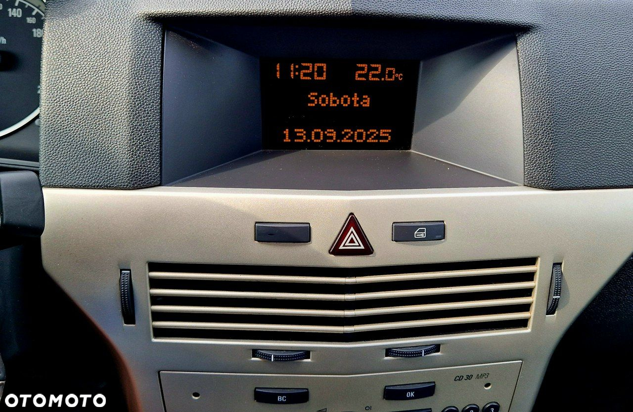 Opel Astra - 35