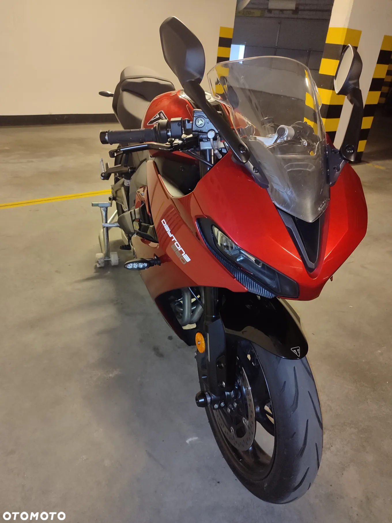 Triumph Daytona - 22