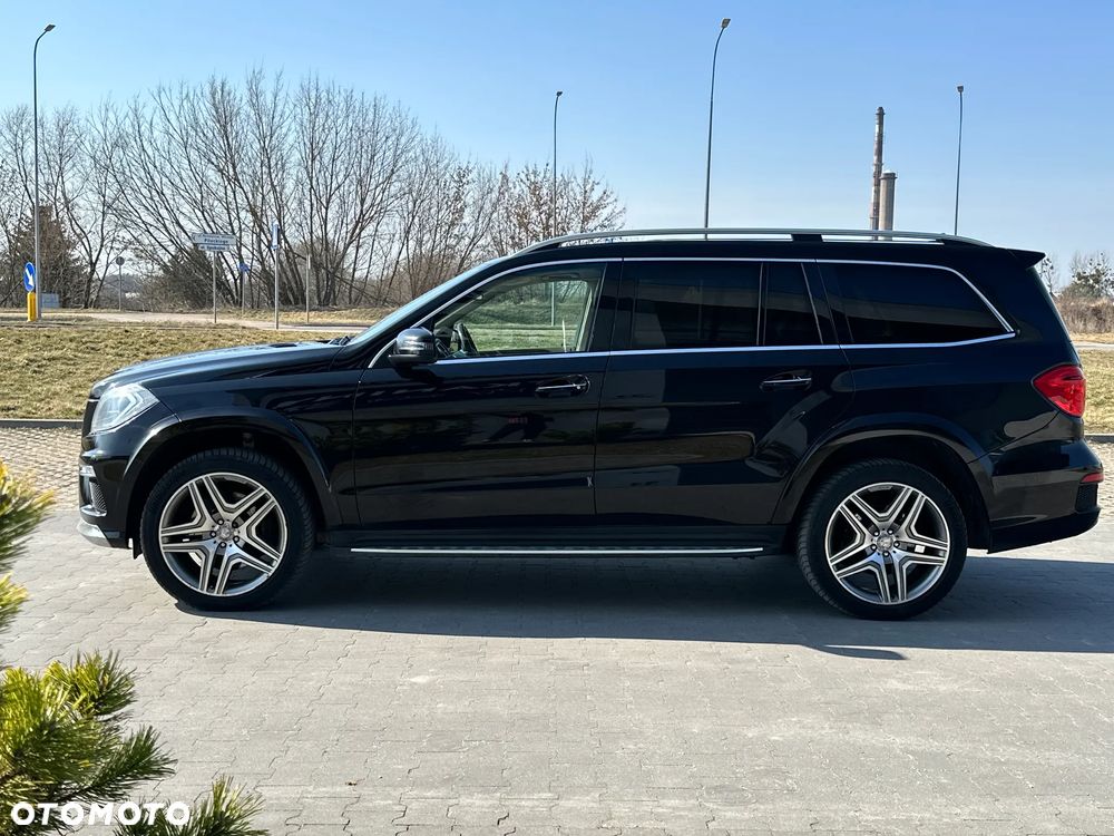 Mercedes-Benz GL - 10