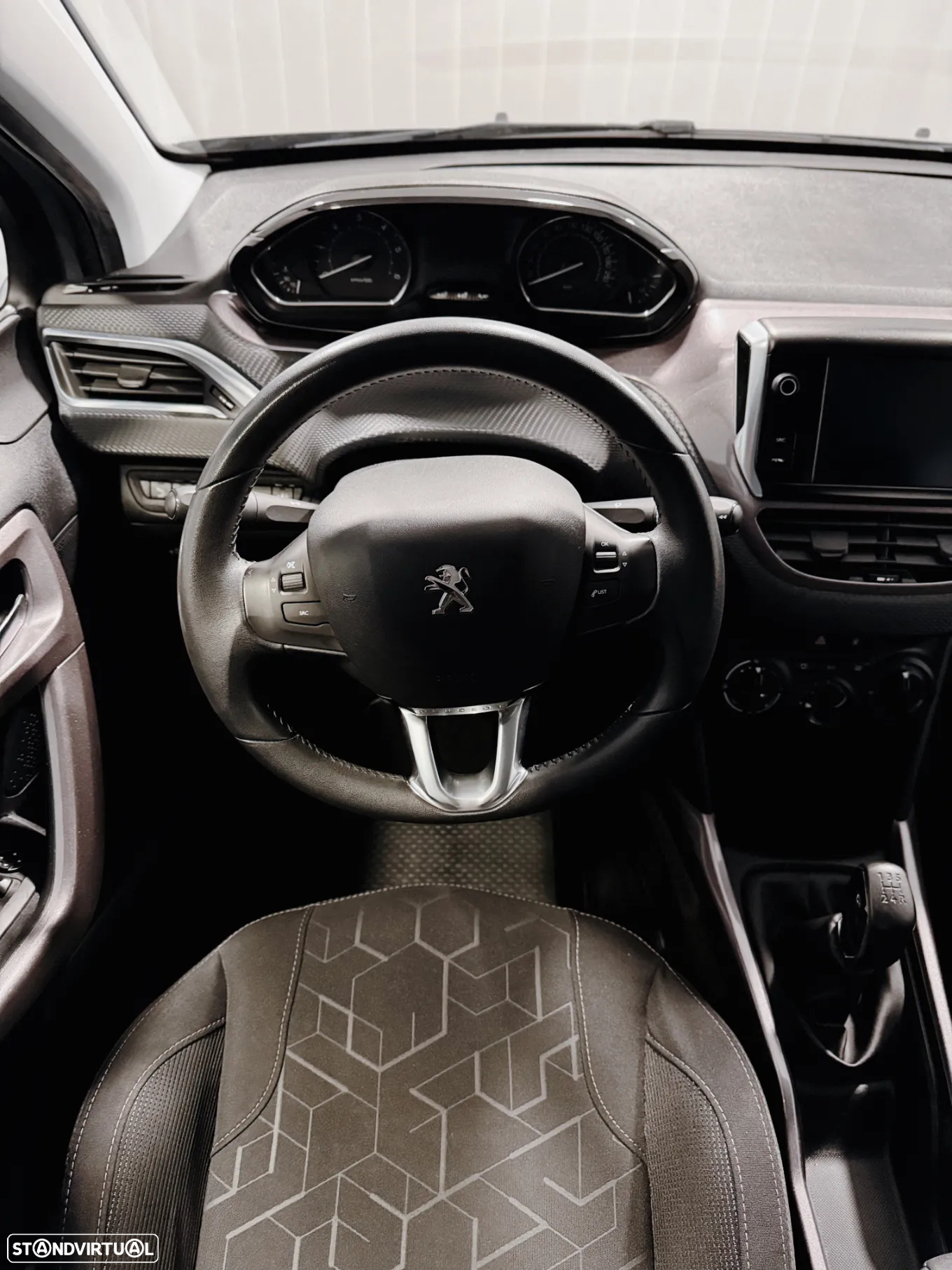 Peugeot 2008 1.4 HDi Active - 8