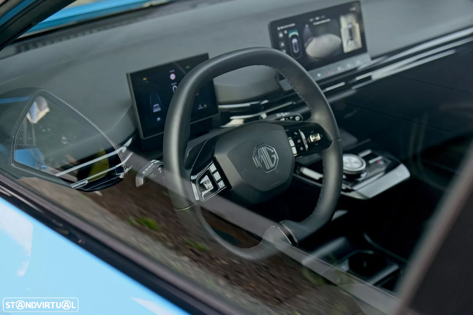 MG MG4 64 kWh Luxury - 15