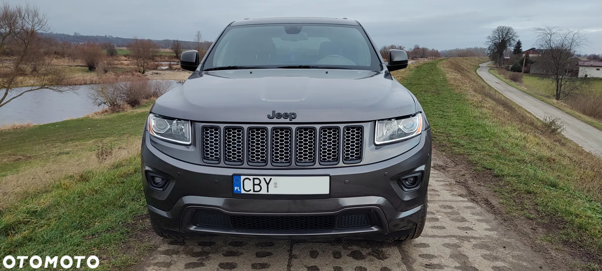 Jeep Grand Cherokee - 2