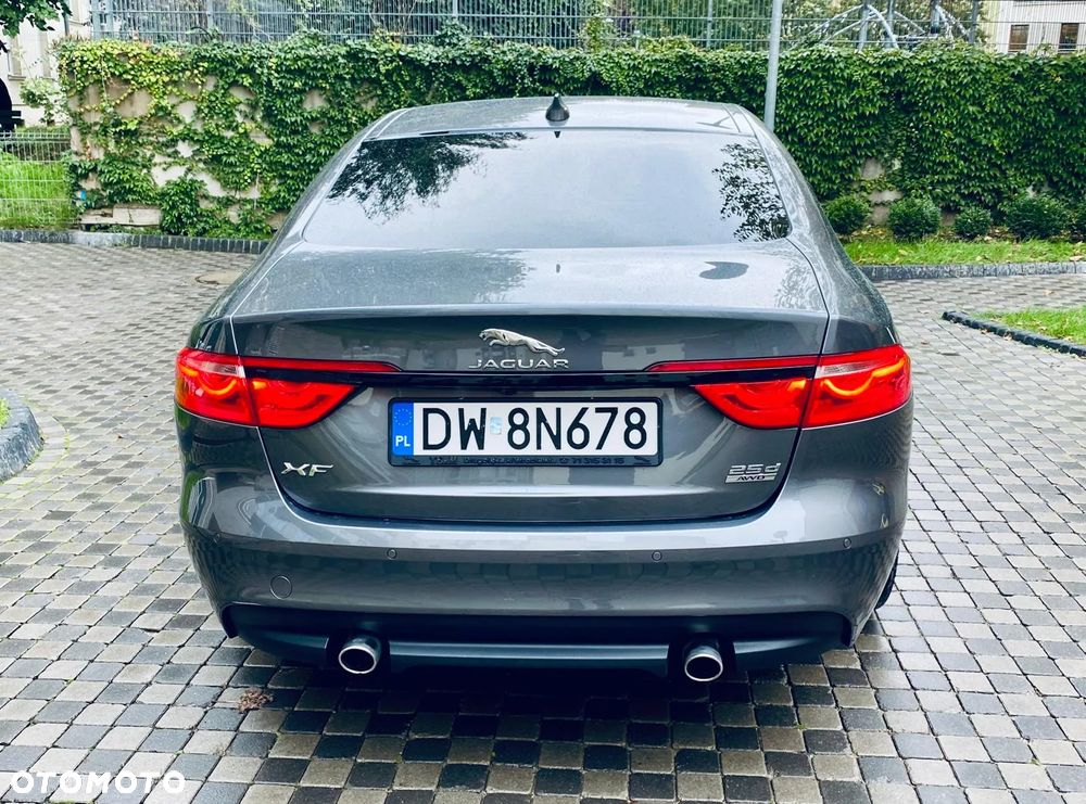 Jaguar XF 2.0 i4D AWD Prestige - 7