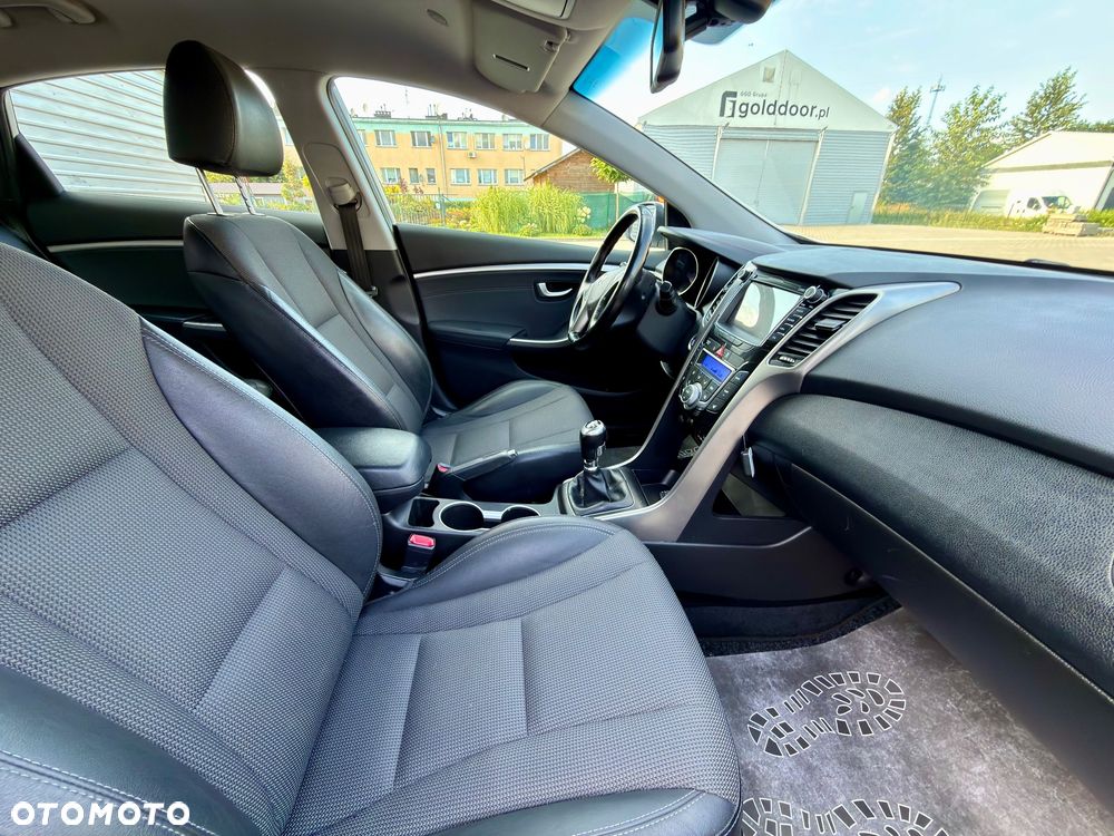 Hyundai i30 1.6 Fifa World Cup Edition - 8