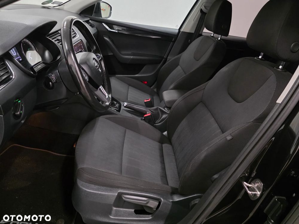Skoda Octavia 2.0 TDI SCR 4x4 Style DSG - 7