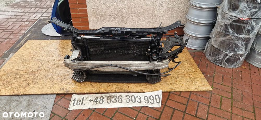 Pas przedni Audi A4 B8 2.0 benzyna