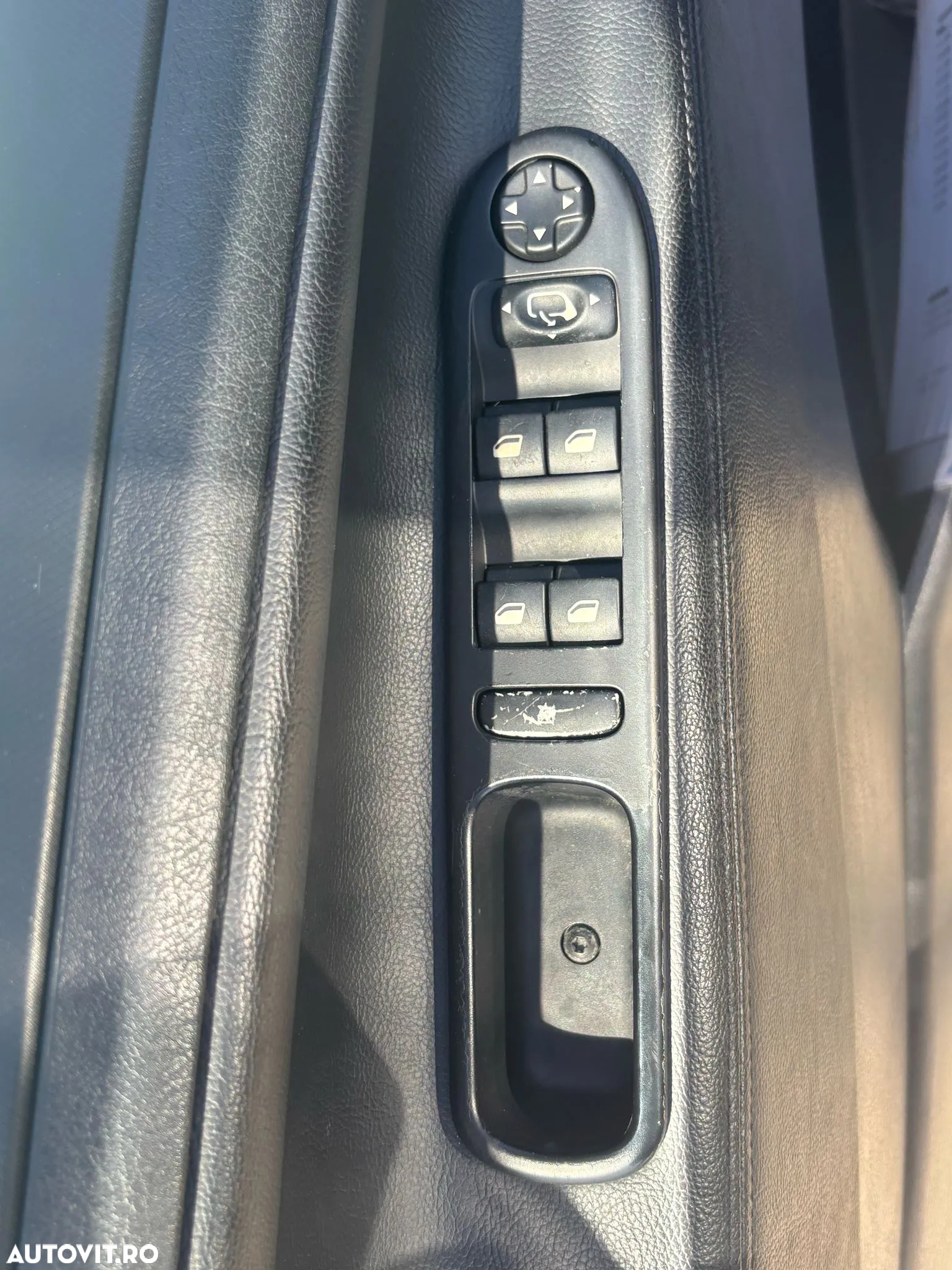 Peugeot 207 CC 1.6 HDI FAP Eclipse - 16