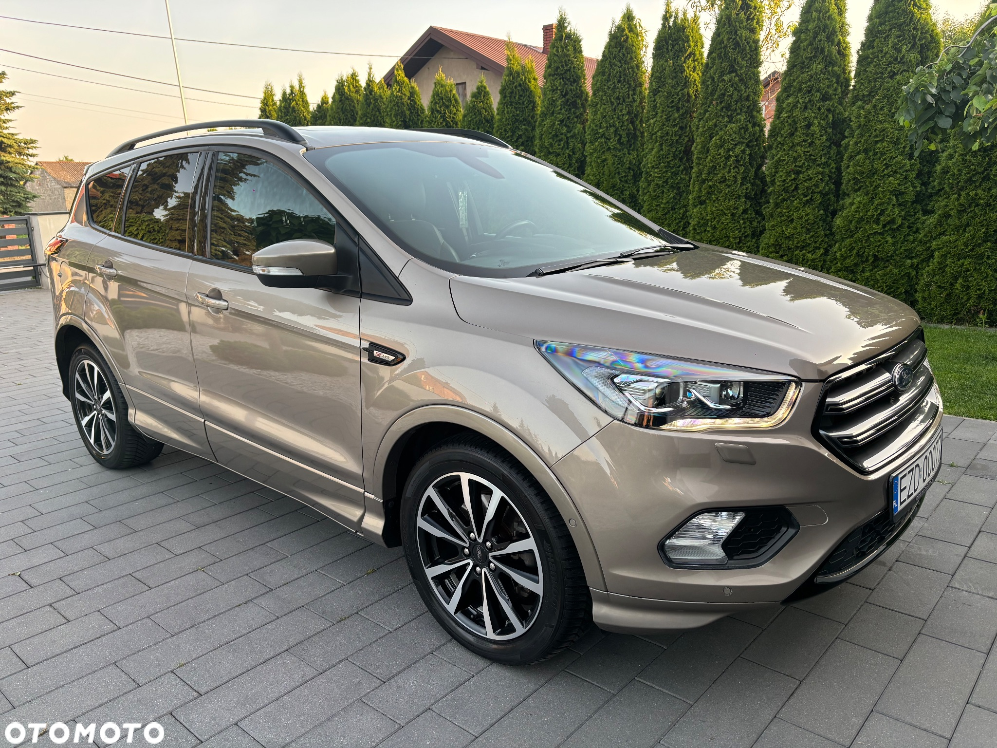 Ford Kuga 2.0 TDCi 4x4 ST-Line - 3