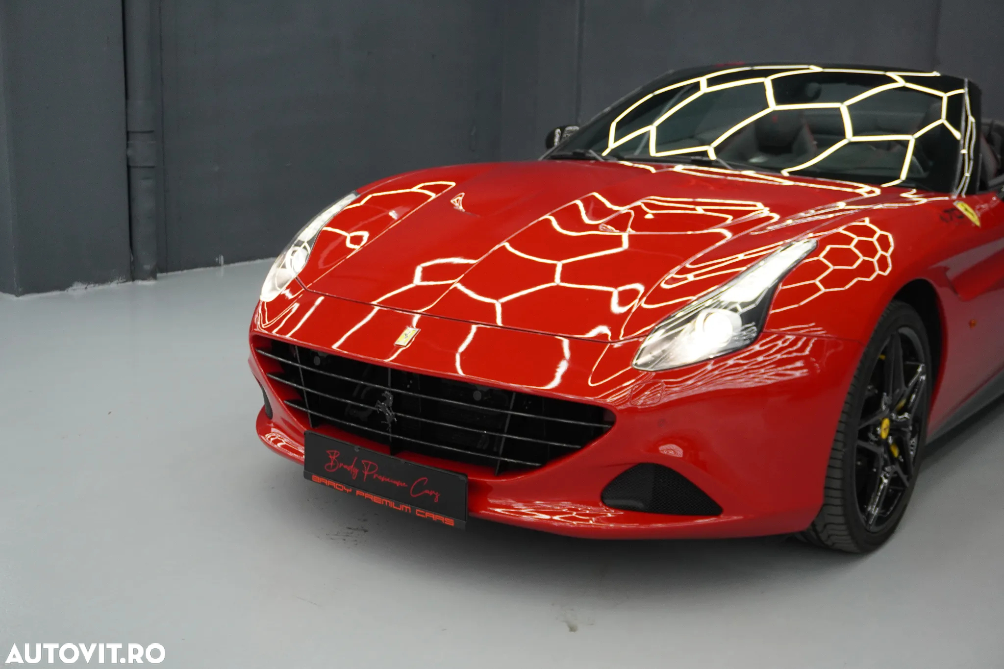 Ferrari California - 12