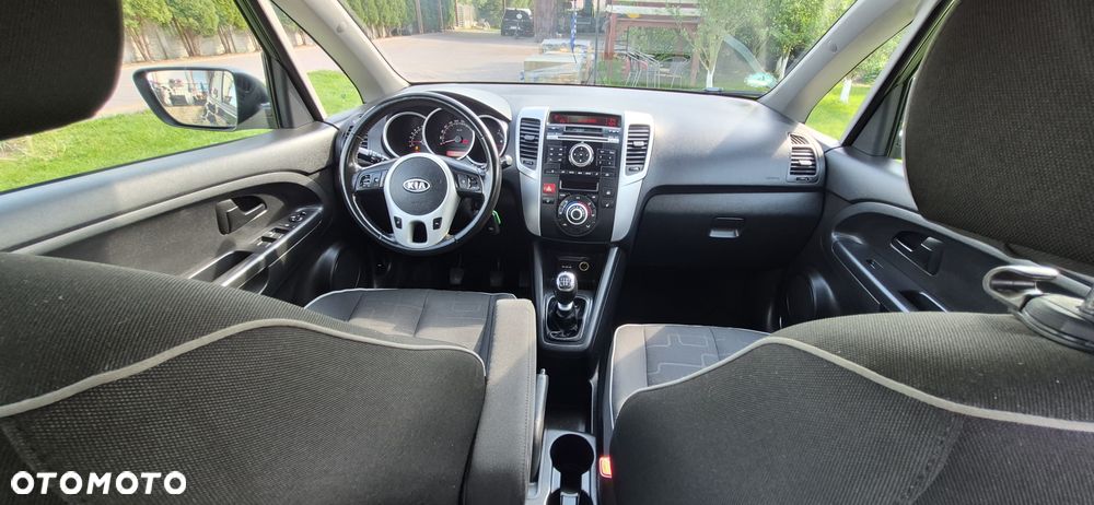 Kia Venga 1.6 L - 14