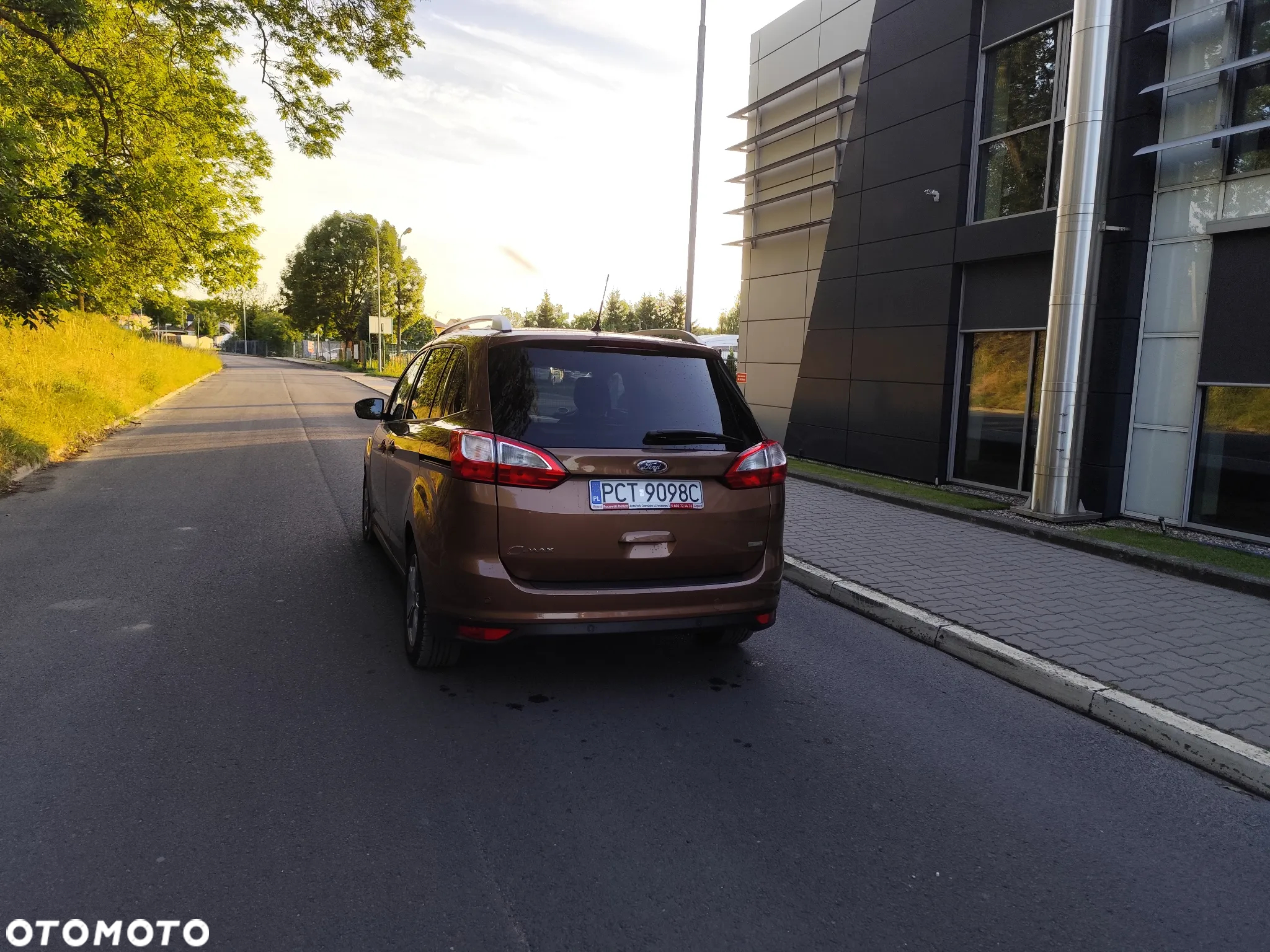 Ford Grand C-MAX 1.0 EcoBoost Start-Stopp-System Champions Edition - 6