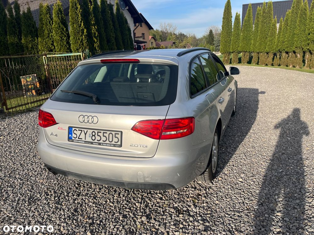 Audi A4 Avant 2.0 TDI - 4