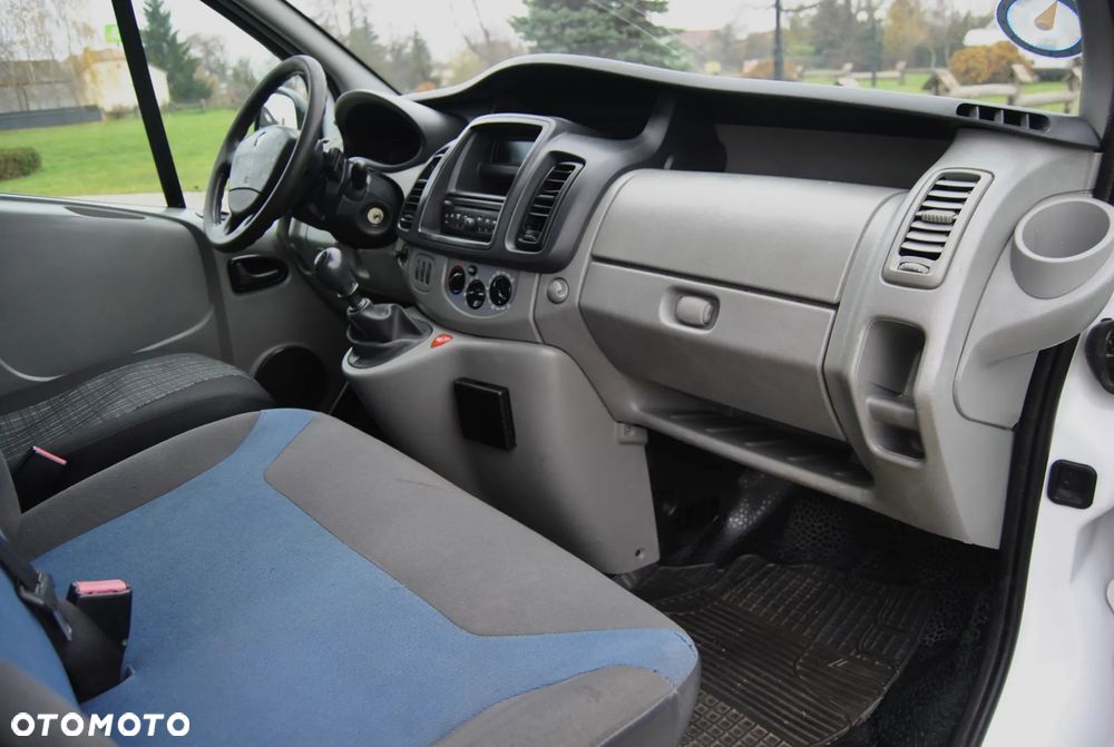 Renault Trafic - 6