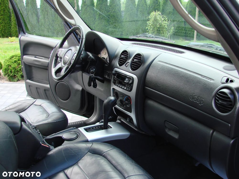 Jeep Cherokee 2.8 CRD Exclusive - 17