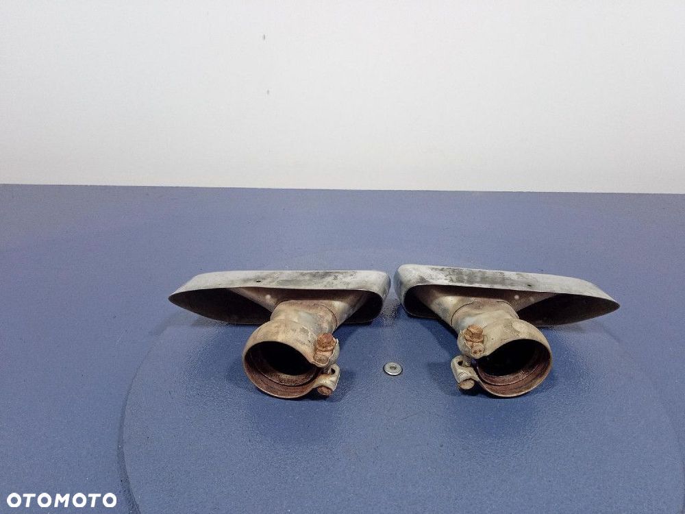 JEEP GRAND CHEROKEE WK2 LIFT KOŃCÓWKI WYDECHU TŁUMIKA - 2