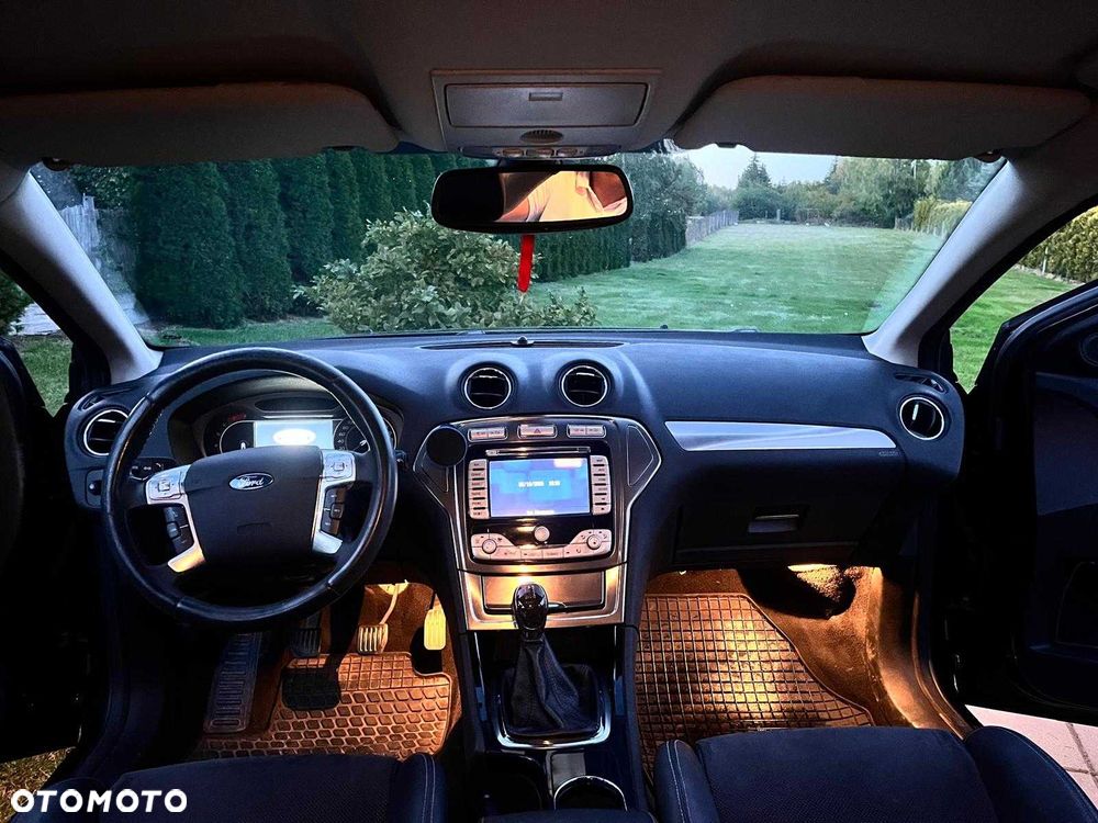 Ford Mondeo - 4