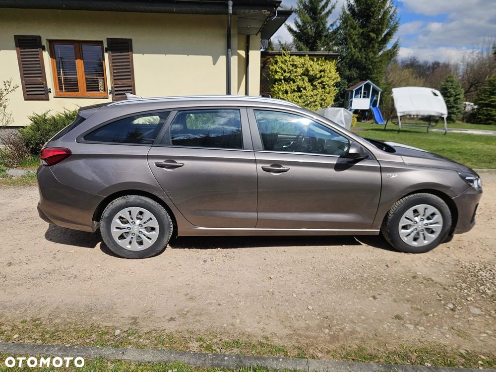 Hyundai i30 1.0 T-GDI Classic + DCT - 6