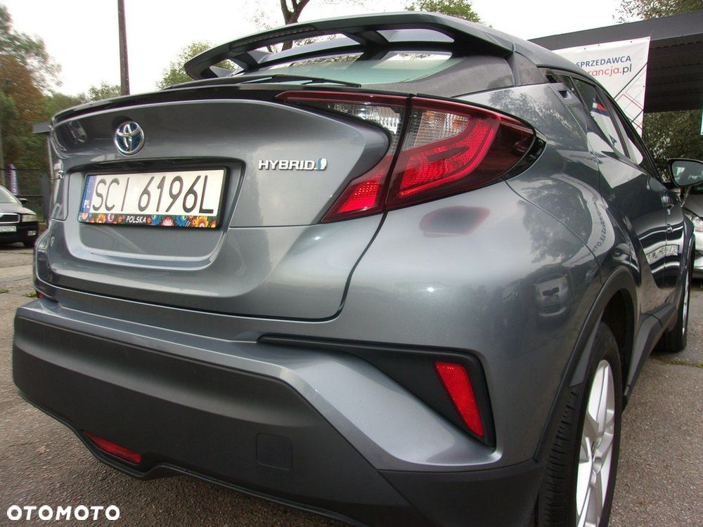 Toyota C-HR - 12