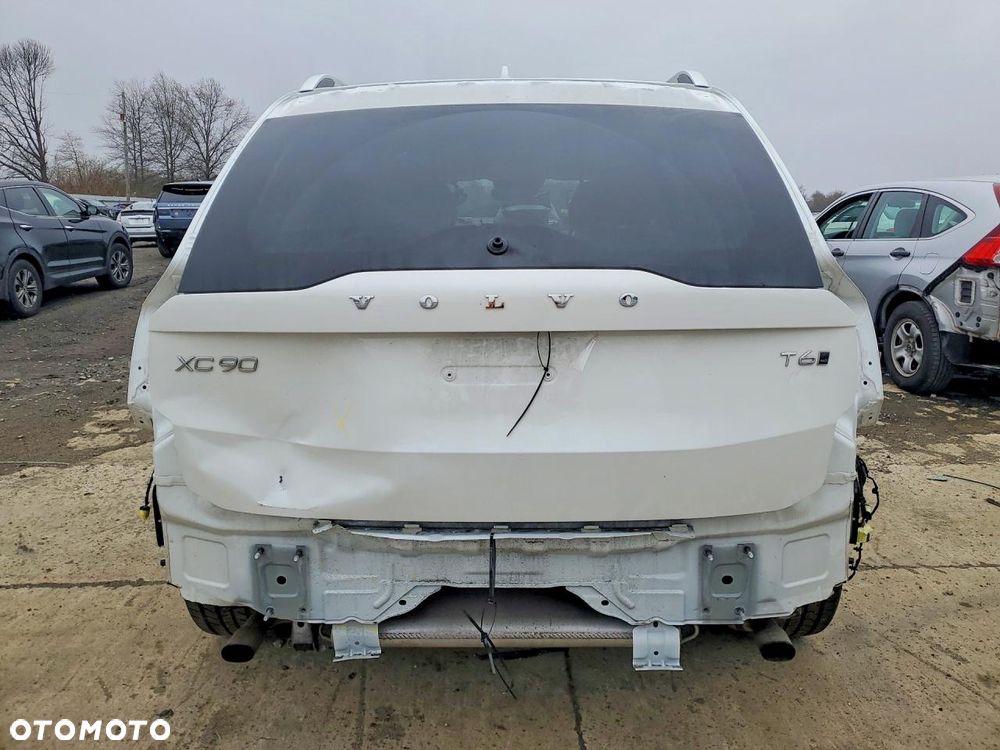 Volvo XC 90 T6 AWD Geartronic Momentum - 7