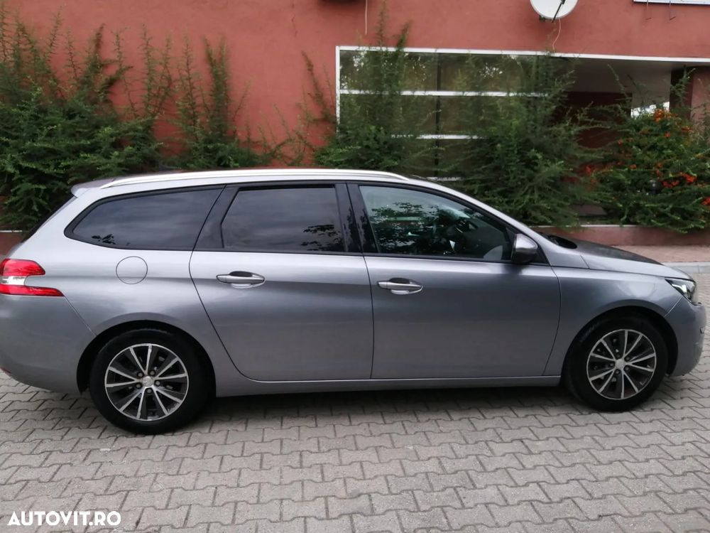 Peugeot 308 - 10