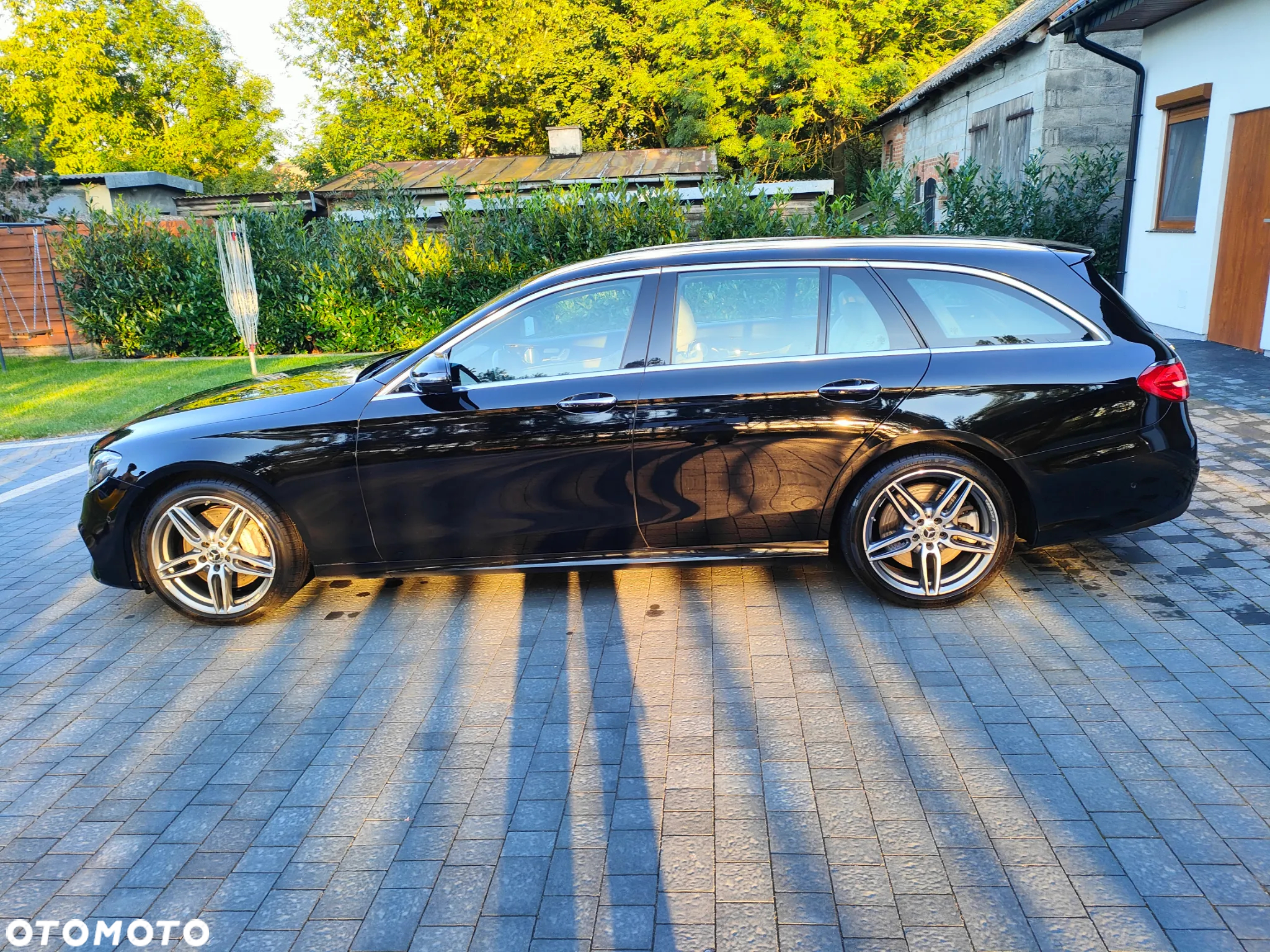 Mercedes-Benz Klasa E 450 4-Matic AMG - 4