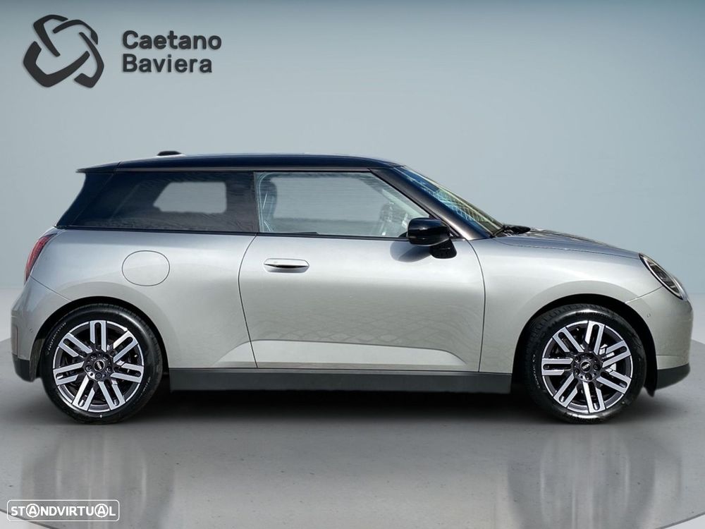 MINI 3 Portas Cooper SE Classic M - 22