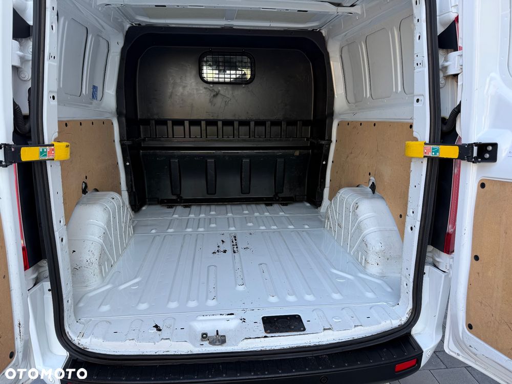 Ford Transit Custom 310 L2H1 Limited - 19