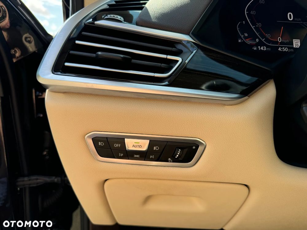 BMW X7 xDrive40i - 21