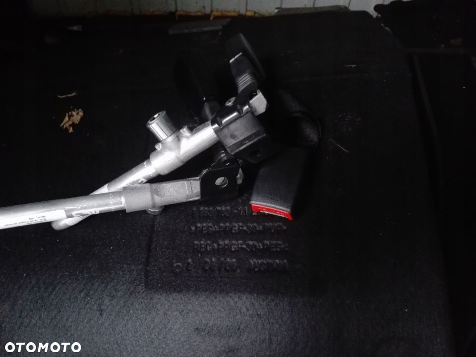 Napinacz Pasów tył BMW E90 - 2