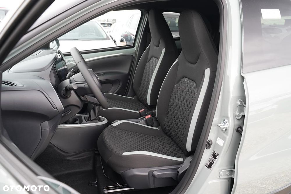 Toyota Aygo X 1.0 VVT-i Style - 11