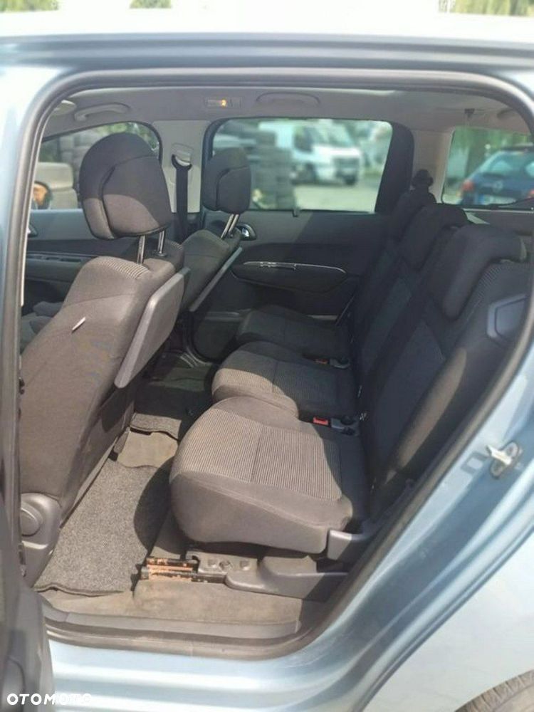 Peugeot 5008 1.6 Active 7os - 8