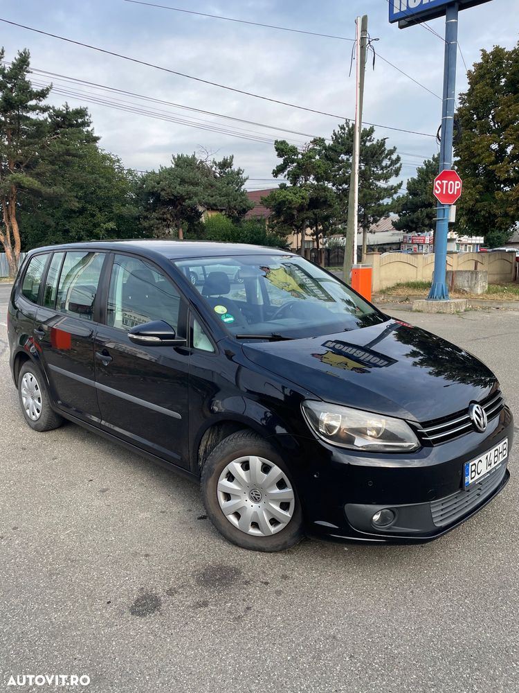 Volkswagen Touran - 1
