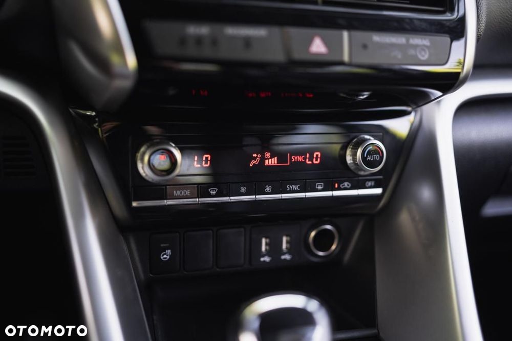 Mitsubishi Eclipse Cross - 21