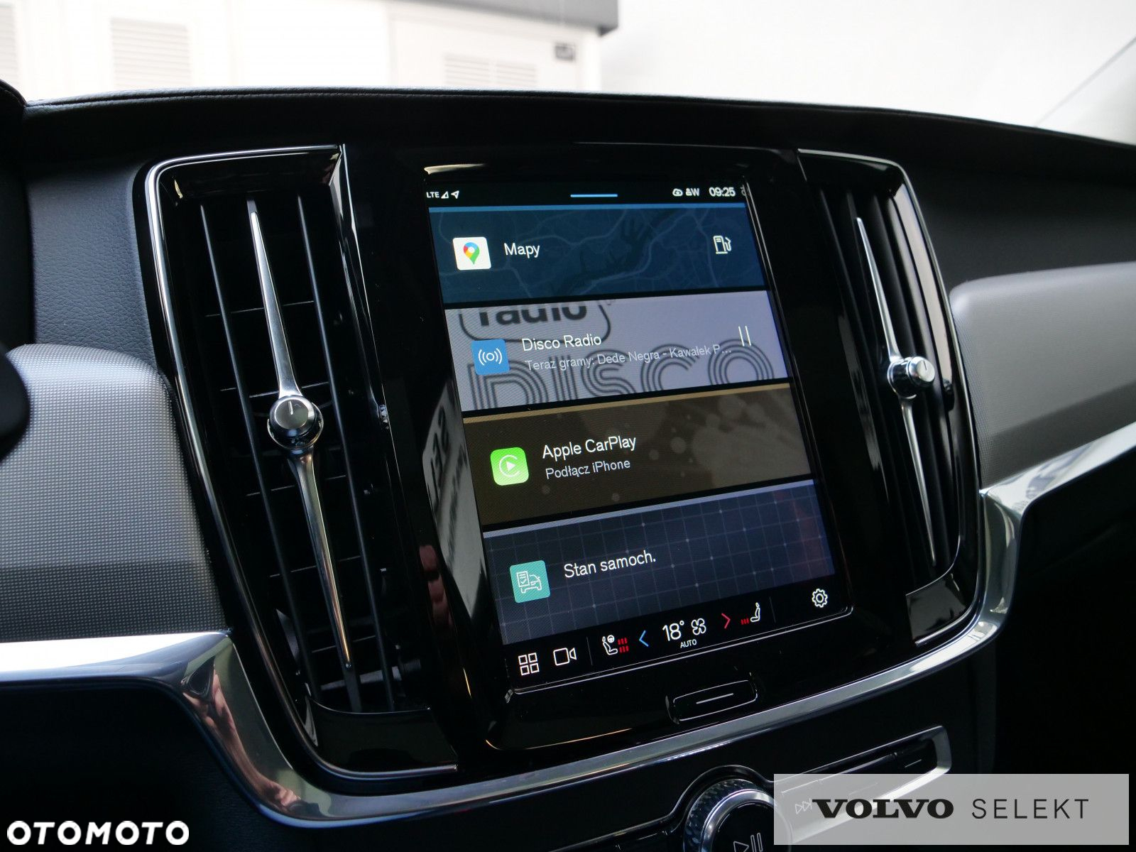 Volvo V90 Cross Country - 24