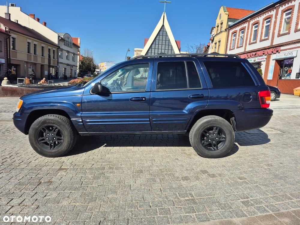 Jeep Grand Cherokee - 16