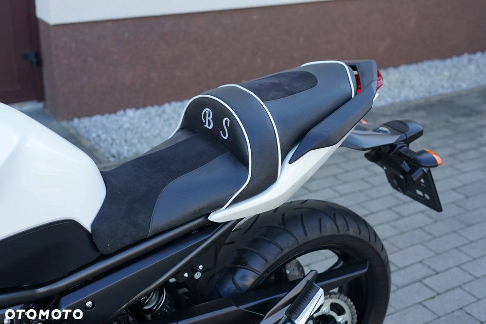 Yamaha XJ - 23