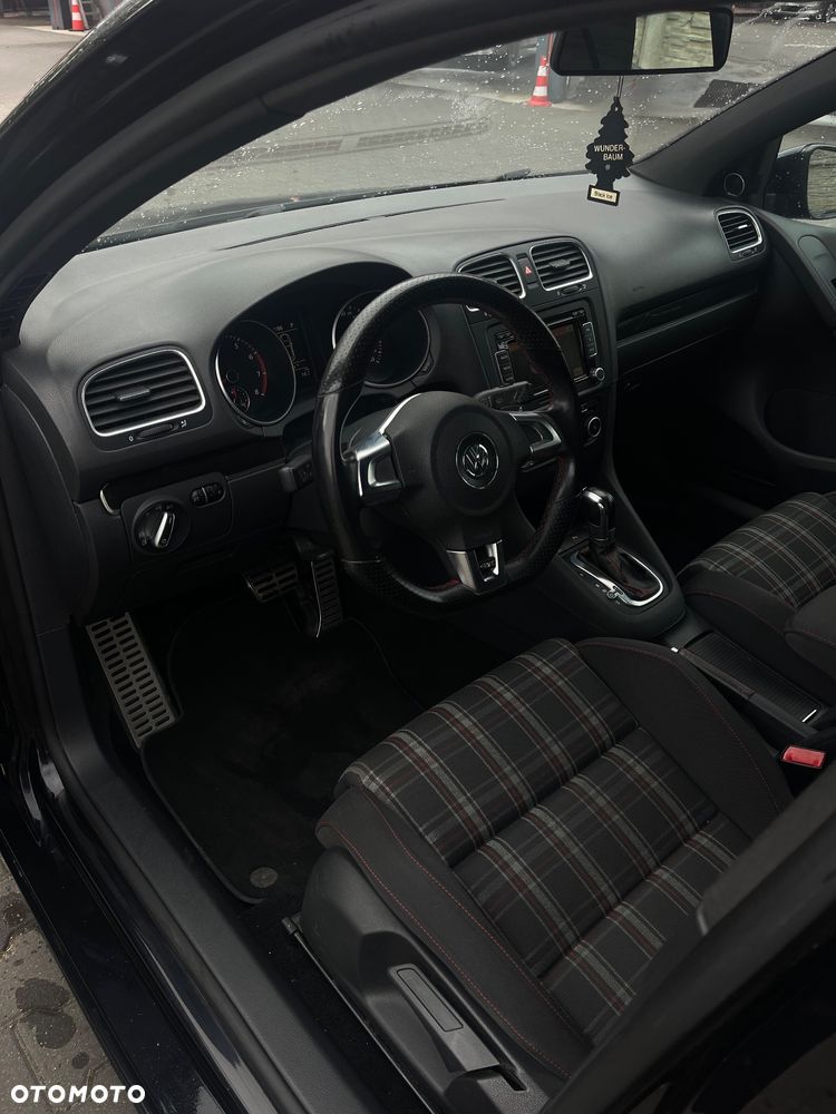 Volkswagen Golf - 12