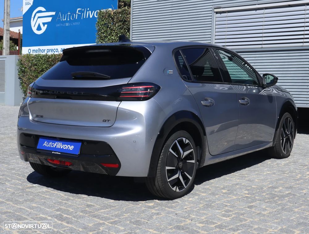 Peugeot e-208 GT - 20