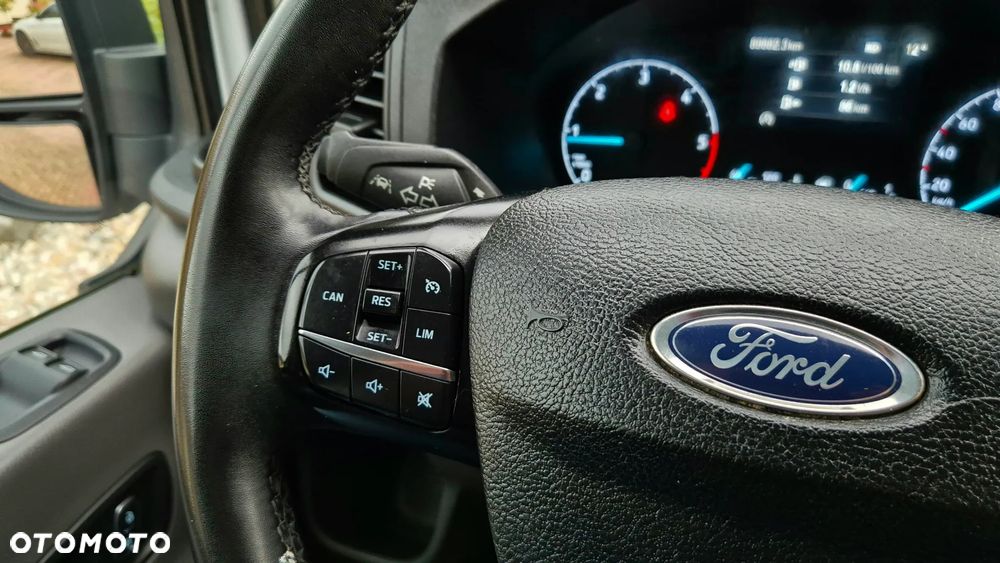 Ford Transit - 26