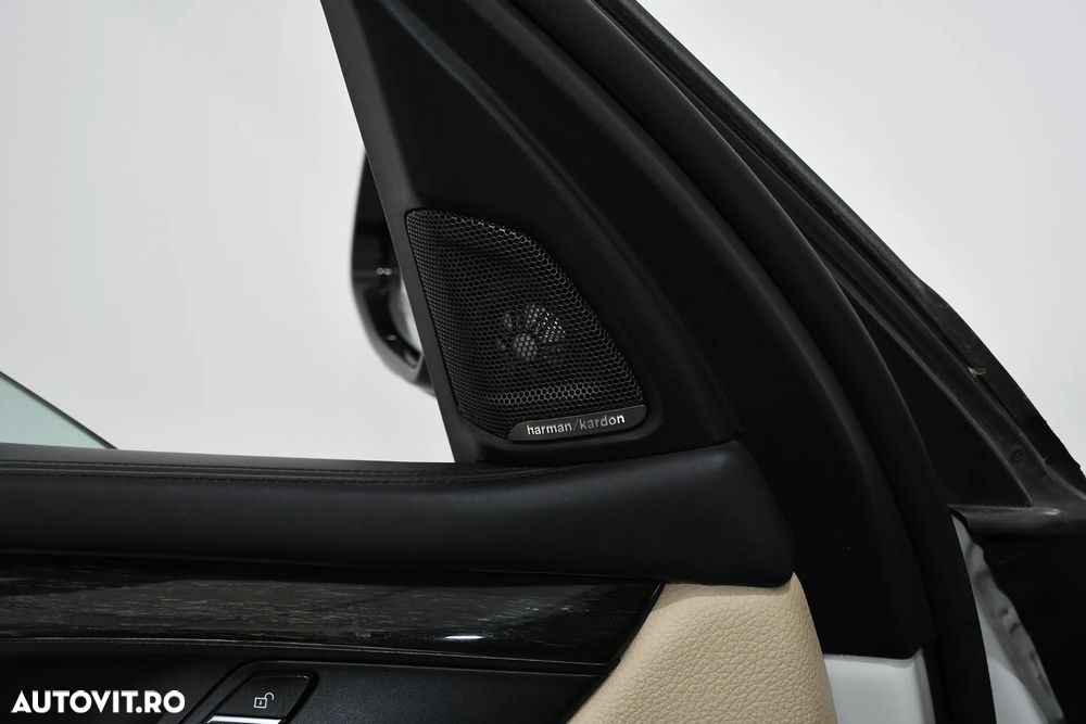 BMW X5 M M50d - 27