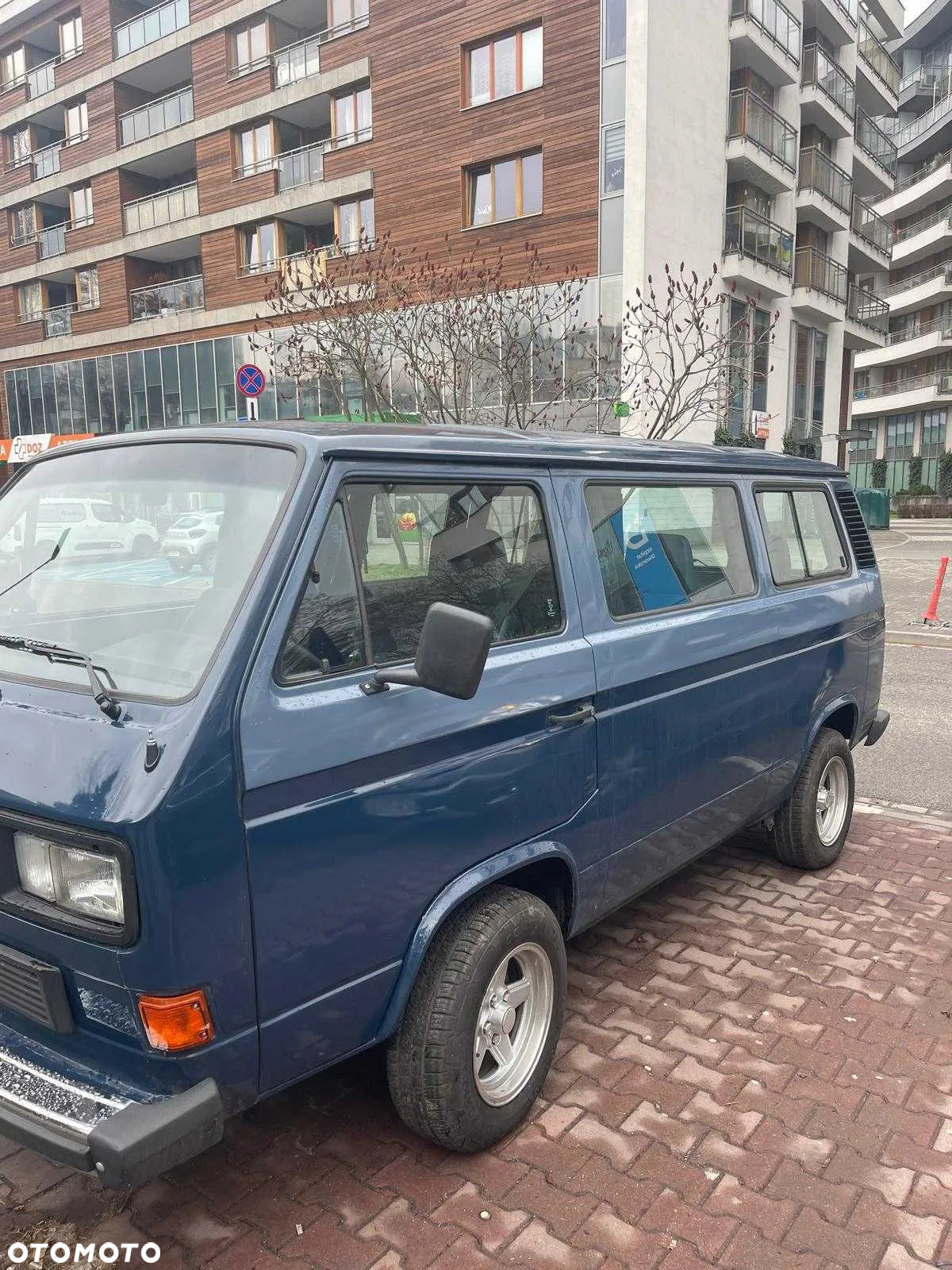 Volkswagen Transporter - 2